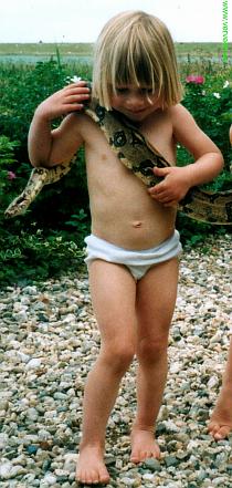 Toddler with boa